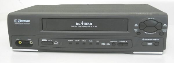 Emerson EWV401A Video Cassette Recorder Player Da-4 head Digital Tracking Quick Play VCR