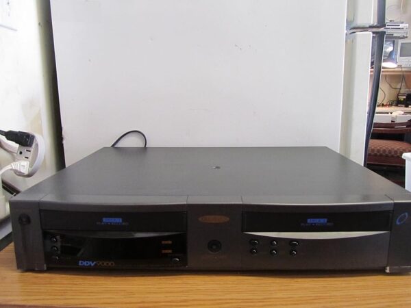 GoVideo GO VIDEO DDV9000 Dual Deck VHS VCR