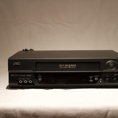 JVC 4-Head HiFi VCR (HR-A592U) (Renewed)