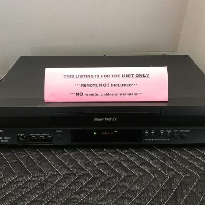 JVC HRS2902U VCR, Black