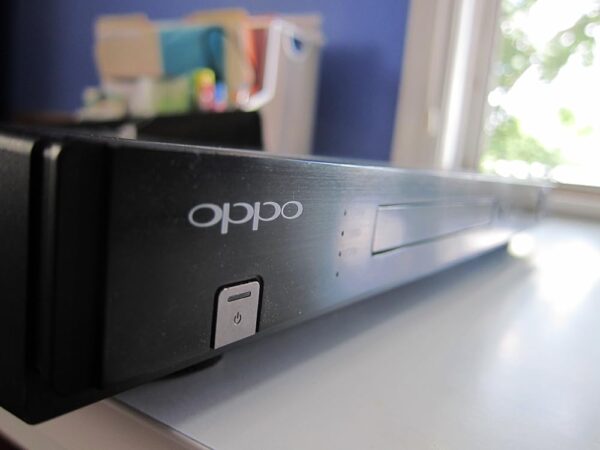 OPPO DV-980H 1080p Up-Converting Universal DVD Player with HDMI and 7.1CH Audio