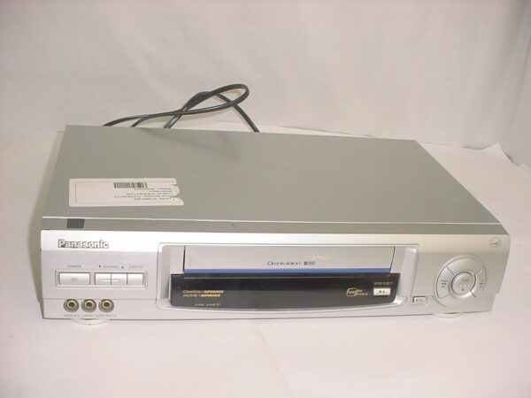 Panasonic PV-VS4821 4-Head S-VHS Hi-Fi VCR