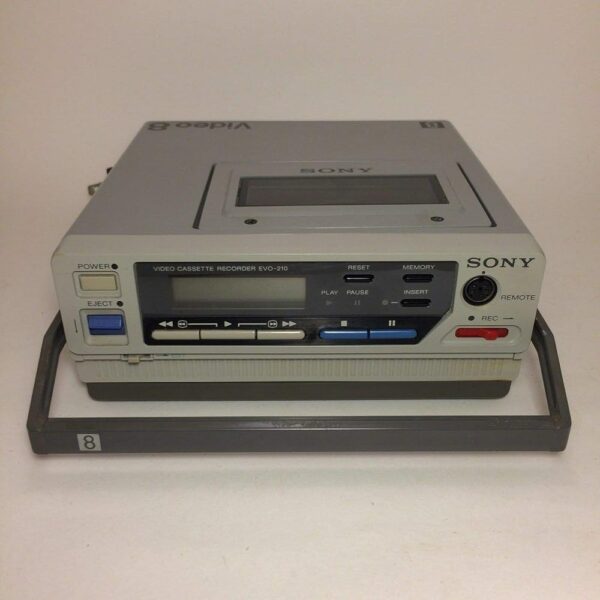 Sony EVO-210 compact video 8 vcr