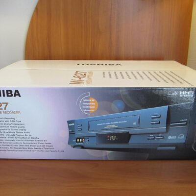 TOSHIBA W627 VHS VCR