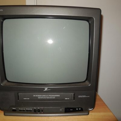 Zenith 13in 720p TV VCR VHS Combo Crt TVBR1312Z